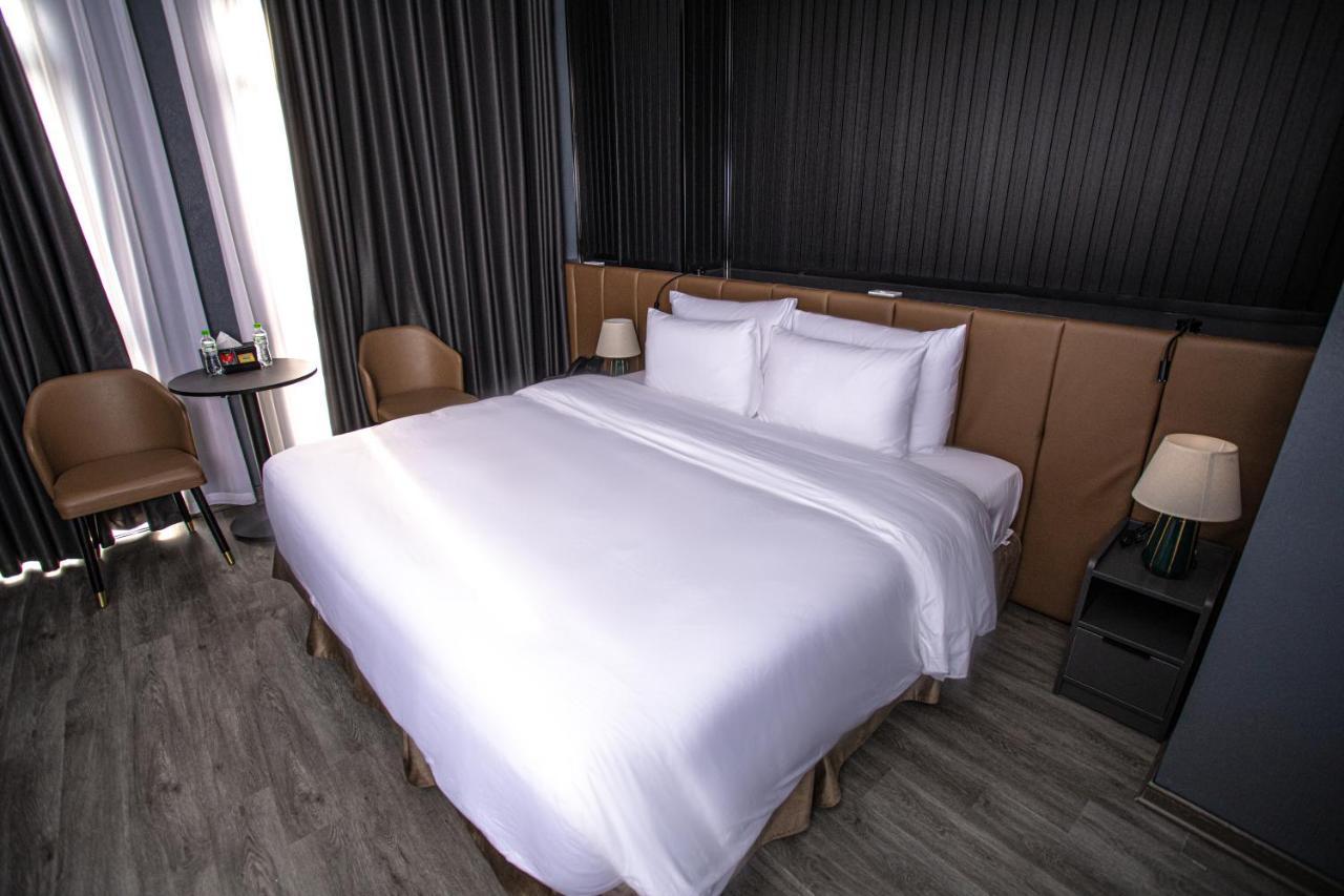 La Maison Boutique Hotel กาวบั่ง ภายนอก รูปภาพ